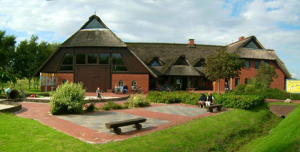 Ferienhaeuser Dornumersiel Exterior photo